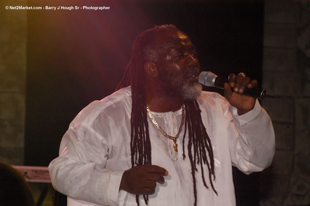 Freddy McGregor @ The Aqueduct on Rose Hall - Friday, January 26, 2007 - 10th Anniversary - Air Jamaica Jazz & Blues Festival 2007 - The Art of Music - Tuesday, January 23 - Saturday, January 27, 2007, The Aqueduct on Rose Hall, Montego Bay, Jamaica - Negril Travel Guide, Negril Jamaica WI - http://www.negriltravelguide.com - info@negriltravelguide.com...!