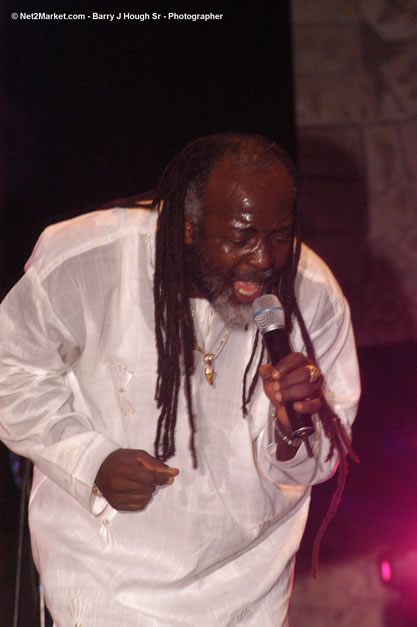 Freddy McGregor @ The Aqueduct on Rose Hall - Friday, January 26, 2007 - 10th Anniversary - Air Jamaica Jazz & Blues Festival 2007 - The Art of Music - Tuesday, January 23 - Saturday, January 27, 2007, The Aqueduct on Rose Hall, Montego Bay, Jamaica - Negril Travel Guide, Negril Jamaica WI - http://www.negriltravelguide.com - info@negriltravelguide.com...!