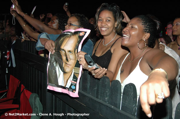 Michael Bolton - Air Jamaica Jazz & Blues Festival 2007 - The Art of Music -  Thursday, January 25th - 10th Anniversary - Air Jamaica Jazz & Blues Festival 2007 - The Art of Music - Tuesday, January 23 - Saturday, January 27, 2007, The Aqueduct on Rose Hall, Montego Bay, Jamaica - Negril Travel Guide, Negril Jamaica WI - http://www.negriltravelguide.com - info@negriltravelguide.com...!