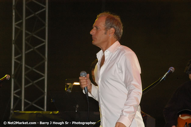 Michael Bolton - Air Jamaica Jazz & Blues Festival 2007 - The Art of Music -  Thursday, January 25th - 10th Anniversary - Air Jamaica Jazz & Blues Festival 2007 - The Art of Music - Tuesday, January 23 - Saturday, January 27, 2007, The Aqueduct on Rose Hall, Montego Bay, Jamaica - Negril Travel Guide, Negril Jamaica WI - http://www.negriltravelguide.com - info@negriltravelguide.com...!