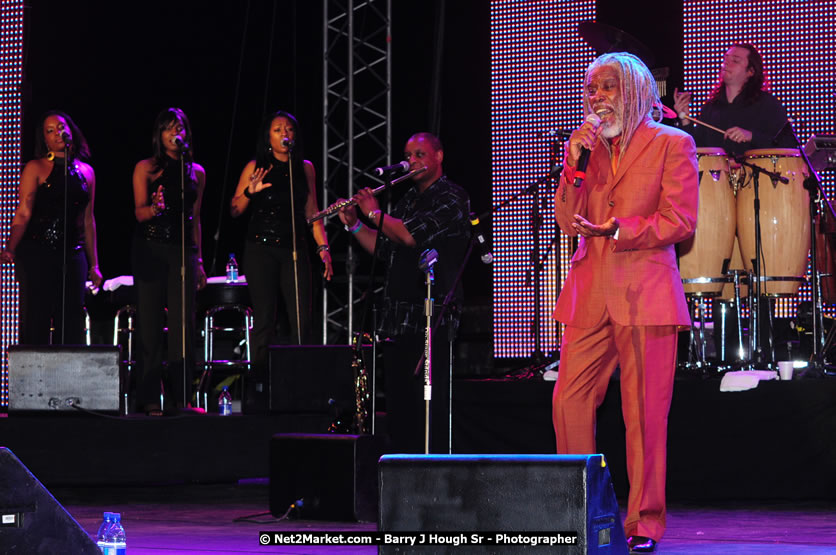 Billy Ocean at the Air Jamaica Jazz and Blues Festival 2008 The Art of Music - Saturday, January 26, 2008 - Air Jamaica Jazz & Blues 2008 The Art of Music venue at the Aqaueduct on Rose Hall Resort & Counrty Club, Montego Bay, St. James, Jamaica W.I. - Thursday, January 24 - Saturday, January 26, 2008 - Photographs by Net2Market.com - Claudine Housen & Barry J. Hough Sr, Photographers - Negril Travel Guide, Negril Jamaica WI - http://www.negriltravelguide.com - info@negriltravelguide.com...!