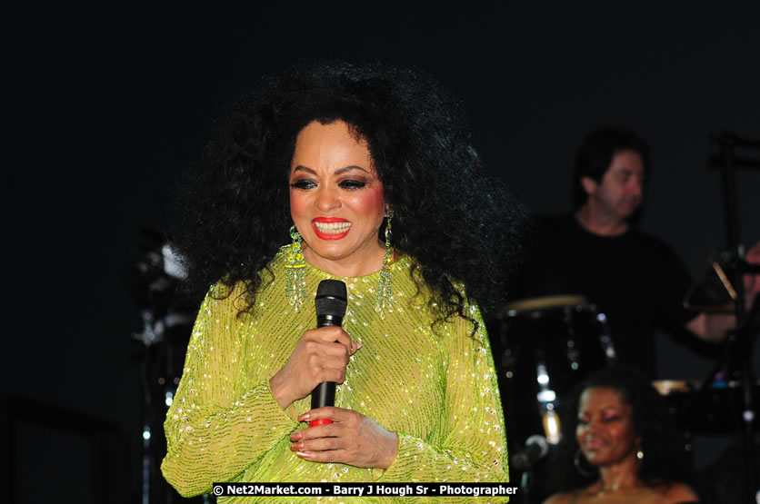 Diana Ross at the Air Jamaica Jazz and Blues Festival 2008 The Art of Music - Saturday, January 26, 2008 - Air Jamaica Jazz & Blues 2008 The Art of Music venue at the Aqaueduct on Rose Hall Resort & Counrty Club, Montego Bay, St. James, Jamaica W.I. - Thursday, January 24 - Saturday, January 26, 2008 - Photographs by Net2Market.com - Claudine Housen & Barry J. Hough Sr, Photographers - Negril Travel Guide, Negril Jamaica WI - http://www.negriltravelguide.com - info@negriltravelguide.com...!