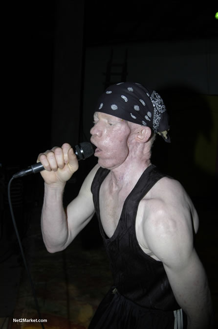 Live in Concert - Yellowman - Peter Metro - Bobby Dread - Swallow - backed by the Indika Band - Boubon Beach Restaurant, Beach Bar & Oceanfront Accommodations - Negril Travel Guide, Negril Jamaica WI - http://www.negriltravelguide.com - info@negriltravelguide.com...!