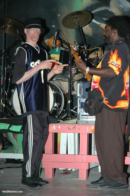 Frankie Paul & King Yellowman - Bobby Dread - Swallow - backed by the Indika Band - MC Earl Polkadot - Presented by Boubon Beach Restaurant, Beach Bar & Oceanfront Accommodations - Negril Travel Guide, Negril Jamaica WI - http://www.negriltravelguide.com - info@negriltravelguide.com...!