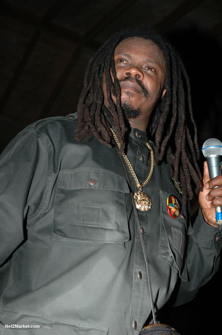 The Messenger, Reggae Super Star - Luciano - Gregory Isaacs - Bobby Dread - Swallow - backed by the Indika Band - Boubon Beach Restaurant, Beach Bar & Oceanfront Accommodations - Negril Travel Guide, Negril Jamaica WI - http://www.negriltravelguide.com - info@negriltravelguide.com...!