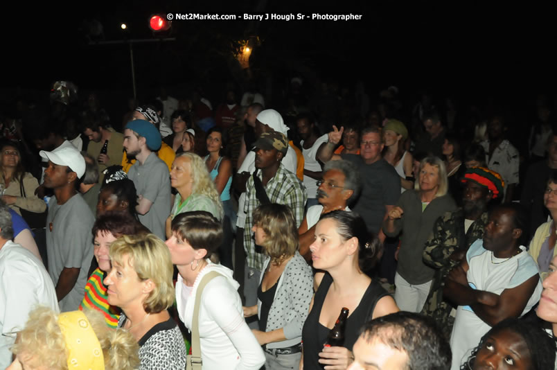 Bunny Wailer & King Yellowman at Bourbon Beach - Monday, February 25, 2008 - Bourbin Beach Restaurant, Bar, Oceanfront Accommodatioins, Live Reggae Music & Disco, Norman Manley Boulevard, Negril, Westmoreland, Jamaica W.I. - Photographs by Net2Market.com - Barry J. Hough Sr, Photographer - Negril Travel Guide, Negril Jamaica WI - http://www.negriltravelguide.com - info@negriltravelguide.com...!