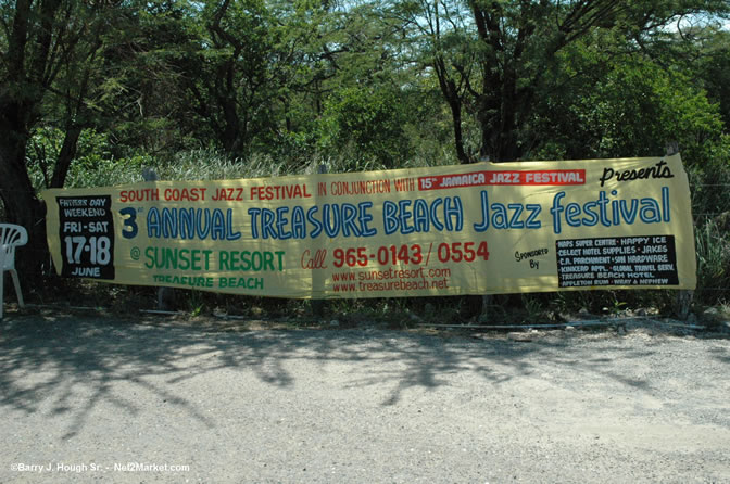 A Photo Story of Calabash 2005 - 5th Anniversary - @ Jakes, Treasure Beach - May 27th to 29th, 2005 - Negril Travel Guide, Negril Jamaica WI - http://www.negriltravelguide.com - info@negriltravelguide.com...!