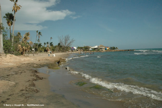 A Photo Story of Calabash 2005 - 5th Anniversary - @ Jakes, Treasure Beach - May 27th to 29th, 2005 - Negril Travel Guide, Negril Jamaica WI - http://www.negriltravelguide.com - info@negriltravelguide.com...!