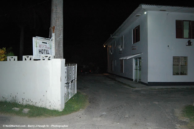 Lucea Rotary Club Dinner & Meeting - West Palm Hotel, Lucea - Caribbean Medical Mission, Wednesday, October 18, 2006 - Negril Travel Guide, Negril Jamaica WI - http://www.negriltravelguide.com - info@negriltravelguide.com...!