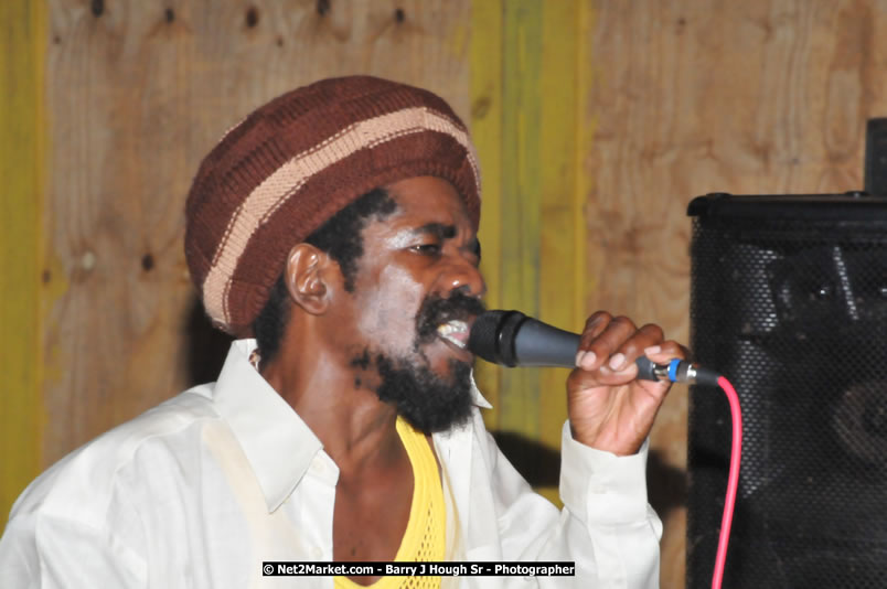  Coco Tea & Silver Cat at Bourbon Beach - Money Cologne Promotions presents The Growning of Coco Tea & Silver Cat at Bourbon Beach, Norman Manley Boulevard, Negril , Westmoreland, Jamaica W.I. - Monday, April 14, 2008 - Photographs by Barry J. Hough Sr. Photojournalist/Photograper - Photographs taken with a Nikon D70, D100, or D300 - Negril Travel Guide, Negril Jamaica WI - http://www.negriltravelguide.com - info@negriltravelguide.com...!