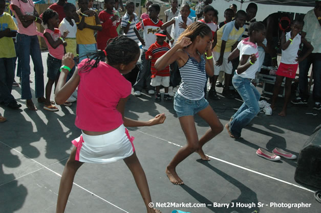 Cross De Harbour @ Lucea Car Park presented by Linkz Entertainment in association with Lucea Chamber of Commerce - Featuring Freddy Mc Gregor, Iley Dread, Mr. Vegas, Lt. Elmo, Champagne, Merital, CC, Brillant, TQ, Mad Dog, Chumps - Lucea, Hanover, Jamaica - Negril Travel Guide.com, Negril Jamaica WI - http://www.negriltravelguide.com - info@negriltravelguide.com...!