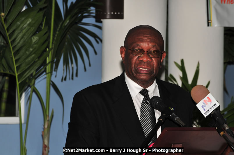 Bird of Paradise Awards & Gala @ Grand Palladium Resort & Spa [Fiesta] - Saturday, August 9, 2008 - Guest Honouree The Most Honourable P.J. Patterson ON, PC, QC - Hanover Homecoming Foundation LTD Jamaica - Wherever you roam ... Hanover bids you ... come HOME - Sunday, August 3 to Saturday, August 9, 2008 - Hanover Jamaica - Photographs by Net2Market.com - Barry J. Hough Sr. Photojournalist/Photograper - Photographs taken with a Nikon D300 - Negril Travel Guide, Negril Jamaica WI - http://www.negriltravelguide.com - info@negriltravelguide.com...!