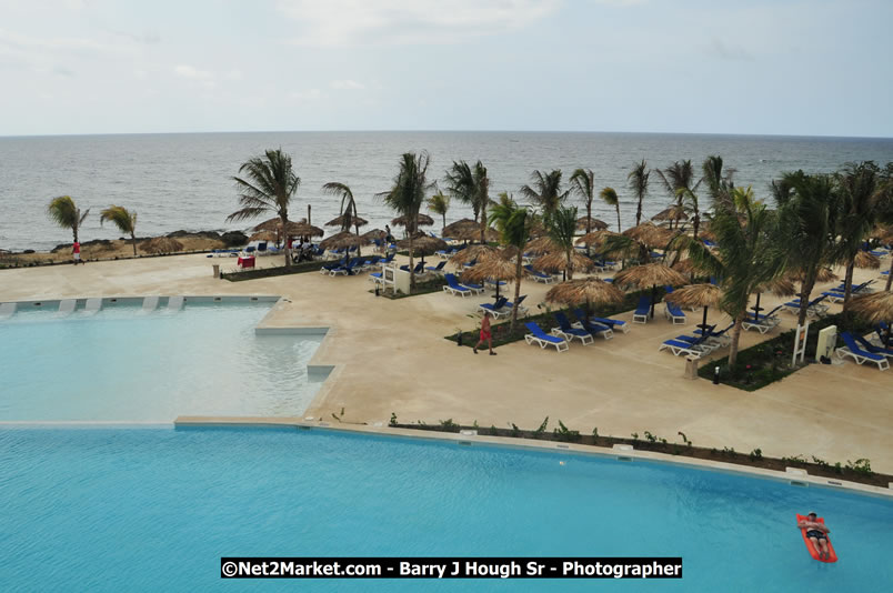 Grand Palladium Resort & Spa [Fiesta] - Host of Hanover Homecoming Foundations Celebrations - Hanover Homecoming Foundation LTD Jamaica - Wherever you roam ... Hanover bids you ... come HOME - Sunday, August 3 to Saturday, August 9, 2008 - Hanover Jamaica - Photographs by Net2Market.com - Barry J. Hough Sr. Photojournalist/Photograper - Photographs taken with a Nikon D300 - Negril Travel Guide, Negril Jamaica WI - http://www.negriltravelguide.com - info@negriltravelguide.com...!