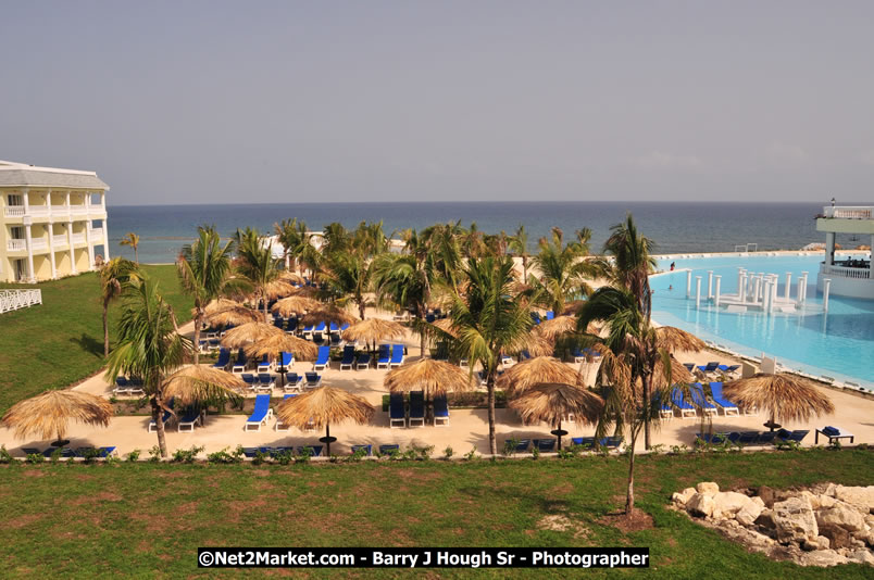 Grand Palladium Resort & Spa [Fiesta] - Host of Hanover Homecoming Foundations Celebrations - Hanover Homecoming Foundation LTD Jamaica - Wherever you roam ... Hanover bids you ... come HOME - Sunday, August 3 to Saturday, August 9, 2008 - Hanover Jamaica - Photographs by Net2Market.com - Barry J. Hough Sr. Photojournalist/Photograper - Photographs taken with a Nikon D300 - Negril Travel Guide, Negril Jamaica WI - http://www.negriltravelguide.com - info@negriltravelguide.com...!