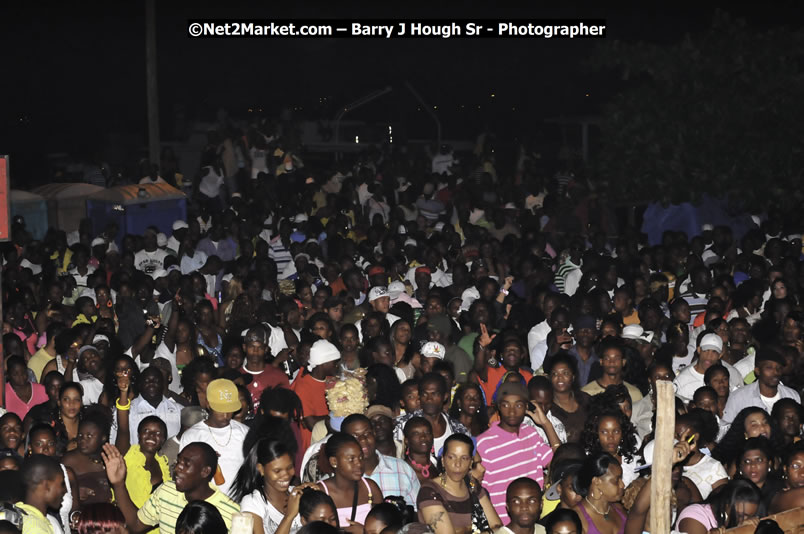 International Dancehall Queen Competition - Big Head Promotions Presents the Red Label Wine Dancehall Queen Competition - Saturday, July 26, 2008 @ Pier One, Montego Bay, Jamaica W.I. - Photographs by Net2Market.com - Barry J. Hough Sr. Photojournalist/Photograper - Photographs taken with a Nikon D300 - Negril Travel Guide, Negril Jamaica WI - http://www.negriltravelguide.com - info@negriltravelguide.com...!