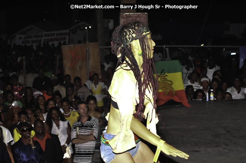 International Dancehall Queen Competition - Big Head Promotions Presents the Red Label Wine Dancehall Queen Competition - Saturday, July 26, 2008 @ Pier One, Montego Bay, Jamaica W.I. - Photographs by Net2Market.com - Barry J. Hough Sr. Photojournalist/Photograper - Photographs taken with a Nikon D300 - Negril Travel Guide, Negril Jamaica WI - http://www.negriltravelguide.com - info@negriltravelguide.com...!