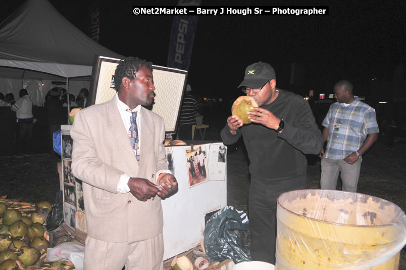 Minister of Tourism, Edmund Bartlett @ Jamaica Jazz and Blues Festival 2009 - Presented by Air Jamaica - Thursday, January 22, 2009 - Venue at the Aqueduct on Rose Hall Resort &amp; Country Club, Montego Bay, Jamaica - Thursday, January 22 - Saturday, January 24, 2009 - Photographs by Net2Market.com - Barry J. Hough Sr, Photographer/Photojournalist - Negril Travel Guide, Negril Jamaica WI - http://www.negriltravelguide.com - info@negriltravelguide.com...!