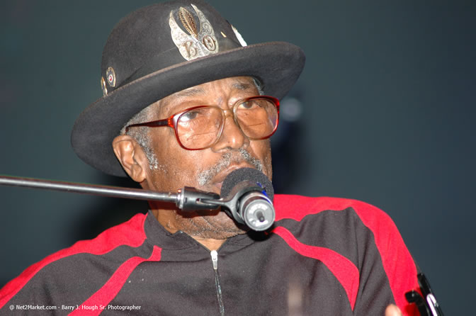 Bo Diddley - Air Jamaica Jazz & Blues Festival 2006 - The Art of Music - Cinnamon Hill Golf Club - Rosehall Resort & Country Club, Montego Bay, Jamaica W.I. - Thursday, Friday 27, 2006 - Negril Travel Guide, Negril Jamaica WI - http://www.negriltravelguide.com - info@negriltravelguide.com...!