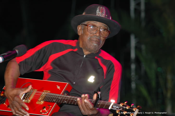 Bo Diddley - Air Jamaica Jazz & Blues Festival 2006 - The Art of Music - Cinnamon Hill Golf Club - Rosehall Resort & Country Club, Montego Bay, Jamaica W.I. - Thursday, Friday 27, 2006 - Negril Travel Guide, Negril Jamaica WI - http://www.negriltravelguide.com - info@negriltravelguide.com...!