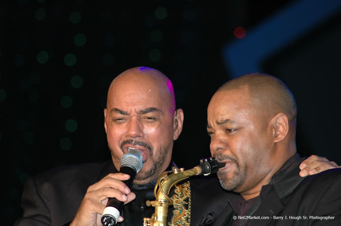 James Ingram - Air Jamaica Jazz & Blues Festival 2006 - The Art of Music - Cinnamon Hill Golf Club - Rosehall Resort & Country Club, Montego Bay, Jamaica W.I. - Thursday, Saturday 28, 2006 - Negril Travel Guide, Negril Jamaica WI - http://www.negriltravelguide.com - info@negriltravelguide.com...!