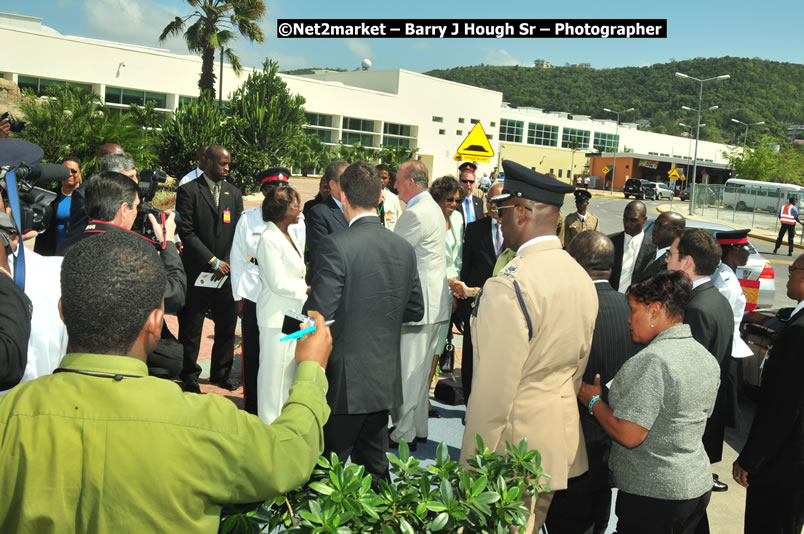 The Unveiling Of The Commemorative Plaque By The Honourable Prime Minister, Orette Bruce Golding, MP, And Their Majesties, King Juan Carlos I And Queen Sofia Of Spain - On Wednesday, February 18, 2009, Marking The Completion Of The Expansion Of Sangster International Airport, Venue at Sangster International Airport, Montego Bay, St James, Jamaica - Wednesday, February 18, 2009 - Photographs by Net2Market.com - Barry J. Hough Sr, Photographer/Photojournalist - Negril Travel Guide, Negril Jamaica WI - http://www.negriltravelguide.com - info@negriltravelguide.com...!