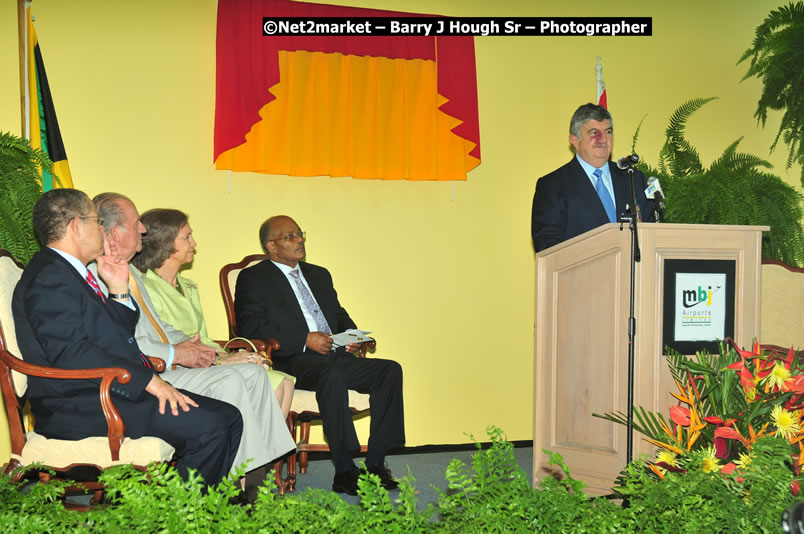 The Unveiling Of The Commemorative Plaque By The Honourable Prime Minister, Orette Bruce Golding, MP, And Their Majesties, King Juan Carlos I And Queen Sofia Of Spain - On Wednesday, February 18, 2009, Marking The Completion Of The Expansion Of Sangster International Airport, Venue at Sangster International Airport, Montego Bay, St James, Jamaica - Wednesday, February 18, 2009 - Photographs by Net2Market.com - Barry J. Hough Sr, Photographer/Photojournalist - Negril Travel Guide, Negril Jamaica WI - http://www.negriltravelguide.com - info@negriltravelguide.com...!