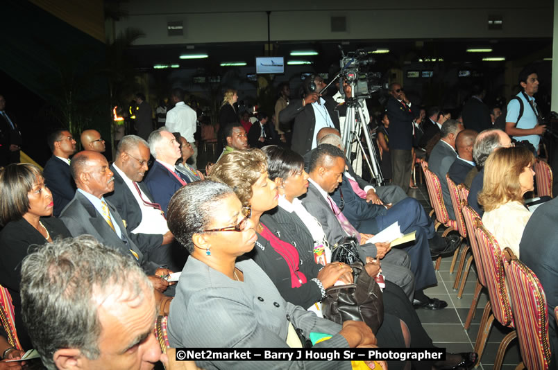 The Unveiling Of The Commemorative Plaque By The Honourable Prime Minister, Orette Bruce Golding, MP, And Their Majesties, King Juan Carlos I And Queen Sofia Of Spain - On Wednesday, February 18, 2009, Marking The Completion Of The Expansion Of Sangster International Airport, Venue at Sangster International Airport, Montego Bay, St James, Jamaica - Wednesday, February 18, 2009 - Photographs by Net2Market.com - Barry J. Hough Sr, Photographer/Photojournalist - Negril Travel Guide, Negril Jamaica WI - http://www.negriltravelguide.com - info@negriltravelguide.com...!