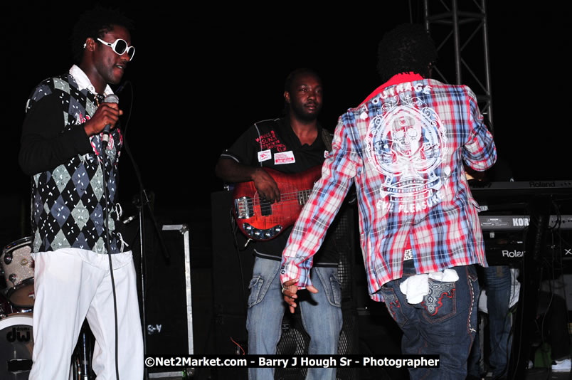 Lucea Cross the Harbour @ Lucea Car Park - All Day Event - Cross the Harbour Swim, Boat Rides, and Entertainment for the Family - Concert Featuring: Bushman, George Nooksl, Little Hero, Bushi One String, Dog Rice and many local Artists - Friday, August 1, 2008 - Lucea, Hanover Jamaica - Photographs by Net2Market.com - Barry J. Hough Sr. Photojournalist/Photograper - Photographs taken with a Nikon D300 - Negril Travel Guide, Negril Jamaica WI - http://www.negriltravelguide.com - info@negriltravelguide.com...!