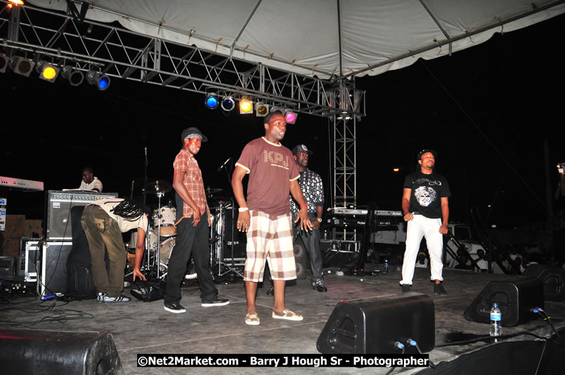 Lucea Cross the Harbour @ Lucea Car Park - All Day Event - Cross the Harbour Swim, Boat Rides, and Entertainment for the Family - Concert Featuring: Bushman, George Nooksl, Little Hero, Bushi One String, Dog Rice and many local Artists - Friday, August 1, 2008 - Lucea, Hanover Jamaica - Photographs by Net2Market.com - Barry J. Hough Sr. Photojournalist/Photograper - Photographs taken with a Nikon D300 - Negril Travel Guide, Negril Jamaica WI - http://www.negriltravelguide.com - info@negriltravelguide.com...!