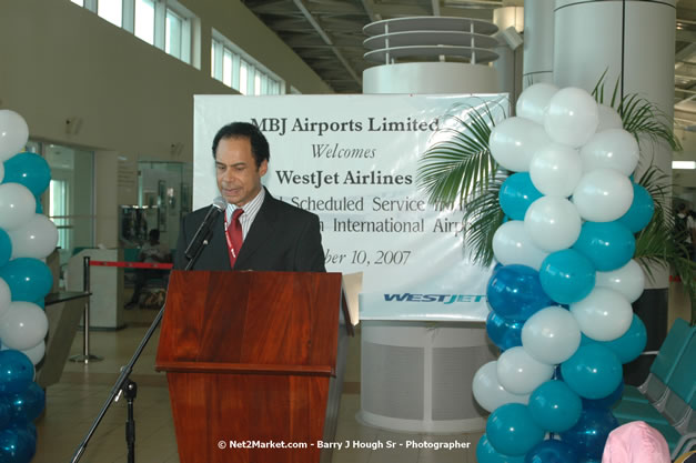 MBJ Airports Limited Welcomes WestJet Airlines - Inaugural Scheduled Service From Toronto Pearsons International Airport - Monday, December 10, 2007 - Sangster International Airport - MBJ Airports Limited, Montego Bay, Jamaica W.I. - Photographs by Net2Market.com - Barry J. Hough Sr, Photographer - Negril Travel Guide, Negril Jamaica WI - http://www.negriltravelguide.com - info@negriltravelguide.com...!