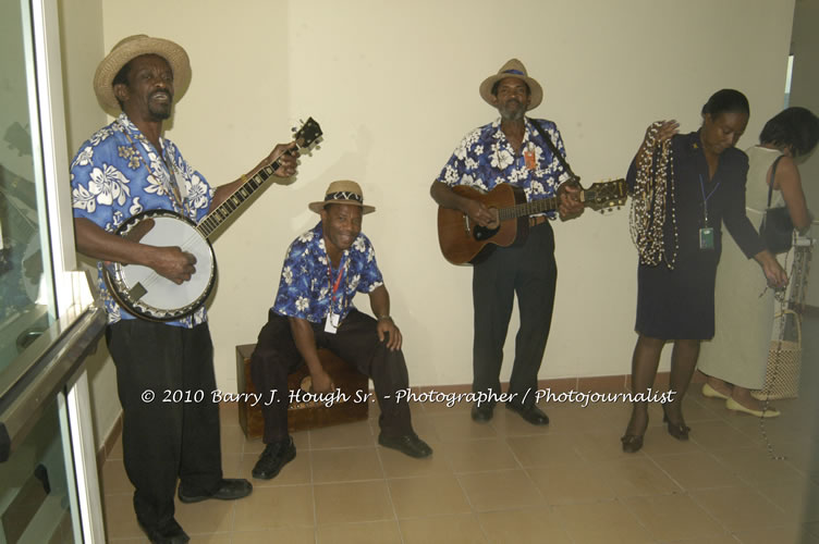 US Airways Inaugurtes New Service from Phoenix Sky Harbor International Airport to Sangster International Airport, Friday, December 18, 2009, Sangster International Airport, Montego Bay, St. James, Jamaica W.I. - Photographs by Net2Market.com - Barry J. Hough Sr, Photographer/Photojournalist - The Negril Travel Guide - Negril's and Jamaica's Number One Concert Photography Web Site with over 40,000 Jamaican Concert photographs Published -  Negril Travel Guide, Negril Jamaica WI - http://www.negriltravelguide.com - info@negriltravelguide.com...!