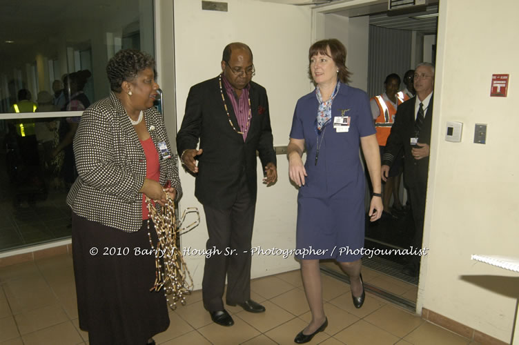 US Airways Inaugurtes New Service from Phoenix Sky Harbor International Airport to Sangster International Airport, Friday, December 18, 2009, Sangster International Airport, Montego Bay, St. James, Jamaica W.I. - Photographs by Net2Market.com - Barry J. Hough Sr, Photographer/Photojournalist - The Negril Travel Guide - Negril's and Jamaica's Number One Concert Photography Web Site with over 40,000 Jamaican Concert photographs Published -  Negril Travel Guide, Negril Jamaica WI - http://www.negriltravelguide.com - info@negriltravelguide.com...!