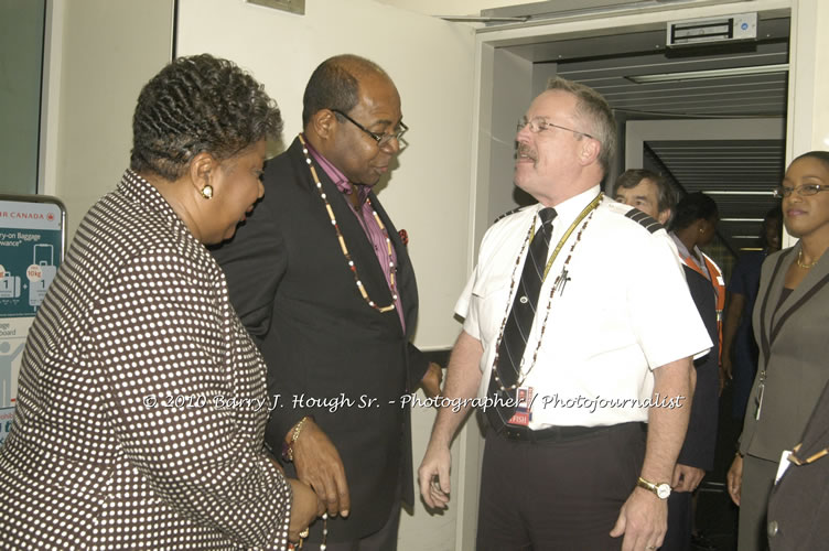 US Airways Inaugurtes New Service from Phoenix Sky Harbor International Airport to Sangster International Airport, Friday, December 18, 2009, Sangster International Airport, Montego Bay, St. James, Jamaica W.I. - Photographs by Net2Market.com - Barry J. Hough Sr, Photographer/Photojournalist - The Negril Travel Guide - Negril's and Jamaica's Number One Concert Photography Web Site with over 40,000 Jamaican Concert photographs Published -  Negril Travel Guide, Negril Jamaica WI - http://www.negriltravelguide.com - info@negriltravelguide.com...!