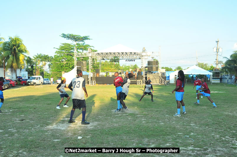 Marley Magic Traffic Jam - Celebrity Football @ Spring Break - Saturday, March 21, 2009 - Also Featuring: Kelley, Capleton, Junior Reid, Spragga Benz, Wayne Marshall, Munga, Romaine Virgo,Embee, Bango Herman, Flava K, Whisky Baggio, Andrew and Wadda Blood, Black Am I, Packa, Venue at Waz Beach, Norman Manley Boulevard, Negril Westmoreland, Jamaica - Saturday, March 21, 2009 - Photographs by Net2Market.com - Barry J. Hough Sr, Photographer/Photojournalist - Negril Travel Guide, Negril Jamaica WI - http://www.negriltravelguide.com - info@negriltravelguide.com...!