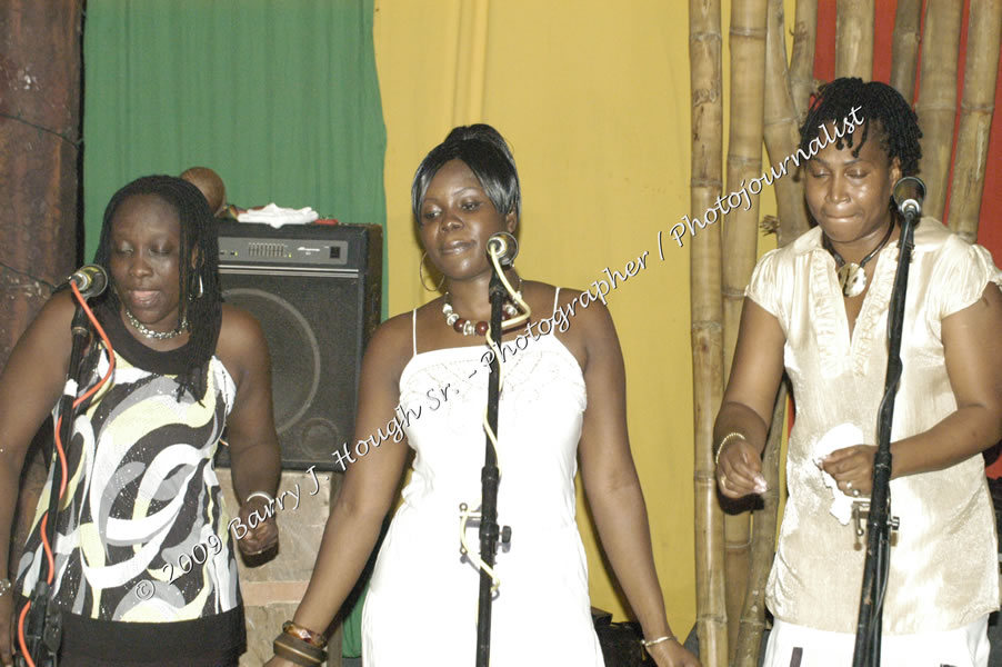  Luciano "Live in Concert" Negril Escape Resort & Spa, Openning Acts: Justice Merchant, and Timmi Burrell, Backing Band: JAH Messenjah, One Love Reggae Summer Series, West End, Negril, Westmoreland, Jamaica W.I. - Tuesday, August 11, 2009 - Photographs by Barry J. Hough Sr. Photojournalist/Photograper - Photographs taken with a Nikon D70, D100, or D300 - Negril Travel Guide, Negril Jamaica WI - http://www.negriltravelguide.com - info@negriltravelguide.com...!