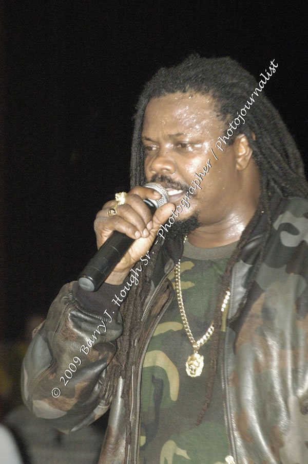  Luciano "Live in Concert" Negril Escape Resort & Spa, Openning Acts: Justice Merchant, and Timmi Burrell, Backing Band: JAH Messenjah, One Love Reggae Summer Series, West End, Negril, Westmoreland, Jamaica W.I. - Tuesday, August 11, 2009 - Photographs by Barry J. Hough Sr. Photojournalist/Photograper - Photographs taken with a Nikon D70, D100, or D300 - Negril Travel Guide, Negril Jamaica WI - http://www.negriltravelguide.com - info@negriltravelguide.com...!