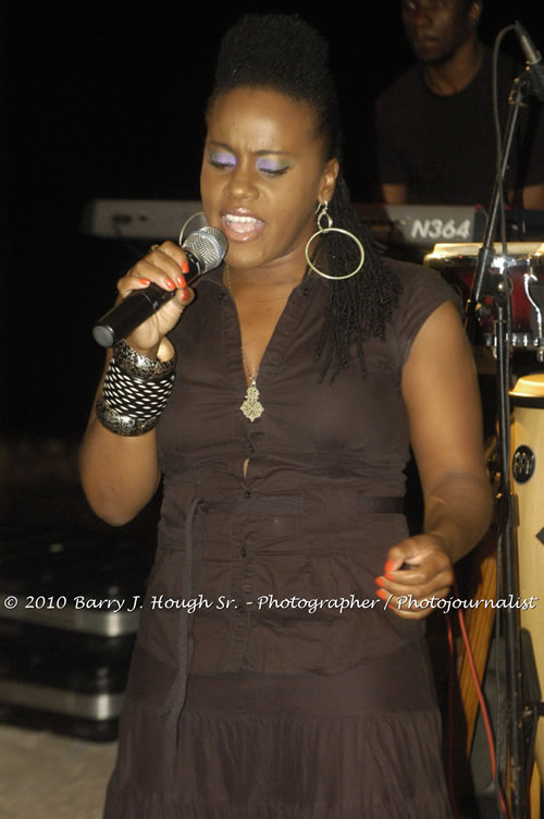 Etana - Live In Concert - One Love Reggae Concert Series 09/10 @ Negril Escape Resort and Spa, December 22, 2009, One Love Drive, West End, Negril, Westmoreland, Jamaica W.I. - Photographs by Net2Market.com - Barry J. Hough Sr, Photographer/Photojournalist - Negril Travel Guide, Negril Jamaica WI - http://www.negriltravelguide.com - info@negriltravelguide.com...!