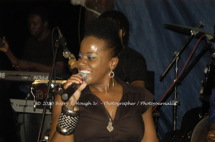 Etana - Live In Concert - One Love Reggae Concert Series 09/10 @ Negril Escape Resort and Spa, December 22, 2009, One Love Drive, West End, Negril, Westmoreland, Jamaica W.I. - Photographs by Net2Market.com - Barry J. Hough Sr, Photographer/Photojournalist - Negril Travel Guide, Negril Jamaica WI - http://www.negriltravelguide.com - info@negriltravelguide.com...!