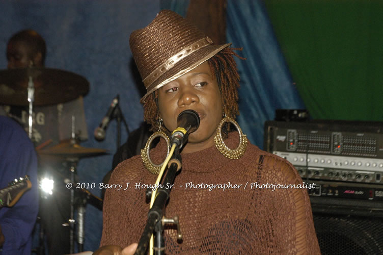 Etana - Live In Concert - One Love Reggae Concert Series 09/10 @ Negril Escape Resort and Spa, December 22, 2009, One Love Drive, West End, Negril, Westmoreland, Jamaica W.I. - Photographs by Net2Market.com - Barry J. Hough Sr, Photographer/Photojournalist - Negril Travel Guide, Negril Jamaica WI - http://www.negriltravelguide.com - info@negriltravelguide.com...!