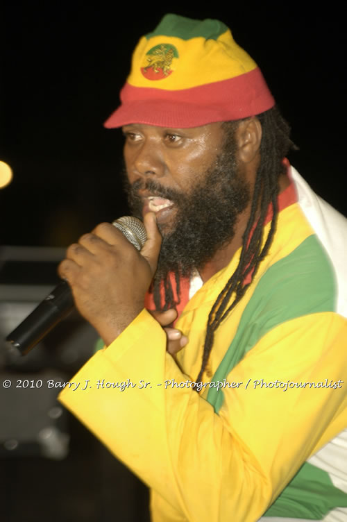 Freddy McGregor - Live In Concert @ Negril Escape Resort and Spa, One Love Drive, West End, Negril, Westmoreland, Jamaica W.I. - Photographs by Net2Market.com - Barry J. Hough Sr, Photographer/Photojournalist - Negril Travel Guide, Negril Jamaica WI - http://www.negriltravelguide.com - info@negriltravelguide.com...!