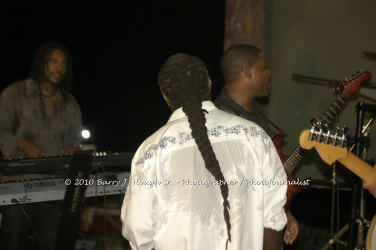 Freddy McGregor - Live In Concert @ Negril Escape Resort and Spa, One Love Drive, West End, Negril, Westmoreland, Jamaica W.I. - Photographs by Net2Market.com - Barry J. Hough Sr, Photographer/Photojournalist - Negril Travel Guide, Negril Jamaica WI - http://www.negriltravelguide.com - info@negriltravelguide.com...!