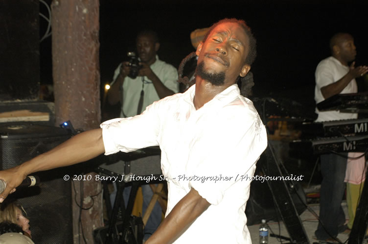 JAH Cure - Live In Concert @ Negril Escape Resort and Spa, December 15, 2009, One Love Drive, West End, Negril, Westmoreland, Jamaica W.I. - Photographs by Net2Market.com - Barry J. Hough Sr, Photographer/Photojournalist - Negril Travel Guide, Negril Jamaica WI - http://www.negriltravelguide.com - info@negriltravelguide.com...!