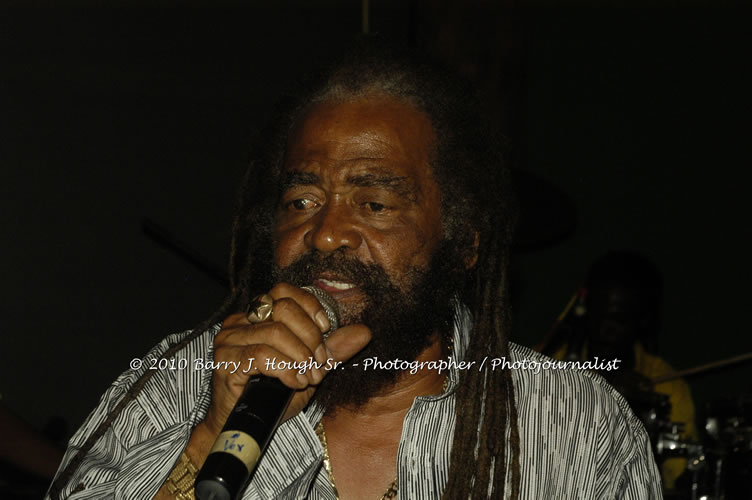 John Holt - Live in Concert - Also featuring Uprising Bank, plus DJ Gemini @ One Love Reggae Concerts Series 09/10 @ Negril Escape Resort & Spa, February 9, 2010, One Love Drive, West End, Negril, Westmoreland, Jamaica W.I. - Photographs by Net2Market.com - Barry J. Hough Sr, Photographer/Photojournalist - The Negril Travel Guide - Negril's and Jamaica's Number One Concert Photography Web Site with over 40,000 Jamaican Concert photographs Published -  Negril Travel Guide, Negril Jamaica WI - http://www.negriltravelguide.com - info@negriltravelguide.com...!