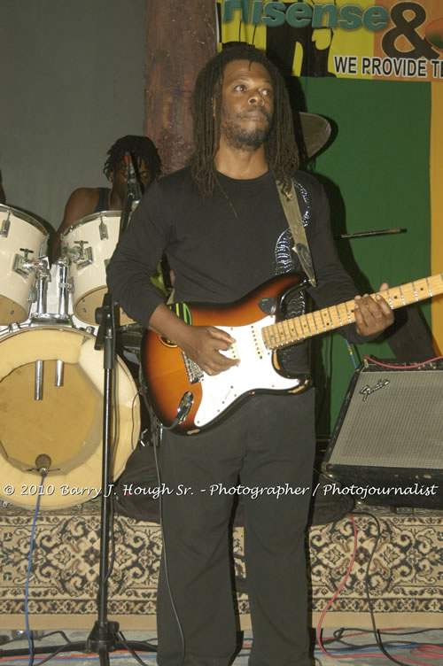 Marcia Griffiths & Edge Michael - Live In Concert - One Love Reggae Concert Series 09/10 @ Negril Escape Resort and Spa, December 29, 2009, One Love Drive, West End, Negril, Westmoreland, Jamaica W.I. - Photographs by Net2Market.com - Barry J. Hough Sr, Photographer/Photojournalist - Negril Travel Guide, Negril Jamaica WI - http://www.negriltravelguide.com - info@negriltravelguide.com...!