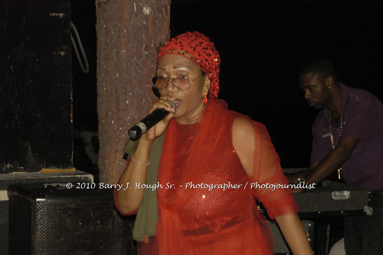 Marcia Griffiths & Edge Michael - Live In Concert - One Love Reggae Concert Series 09/10 @ Negril Escape Resort and Spa, December 29, 2009, One Love Drive, West End, Negril, Westmoreland, Jamaica W.I. - Photographs by Net2Market.com - Barry J. Hough Sr, Photographer/Photojournalist - Negril Travel Guide, Negril Jamaica WI - http://www.negriltravelguide.com - info@negriltravelguide.com...!