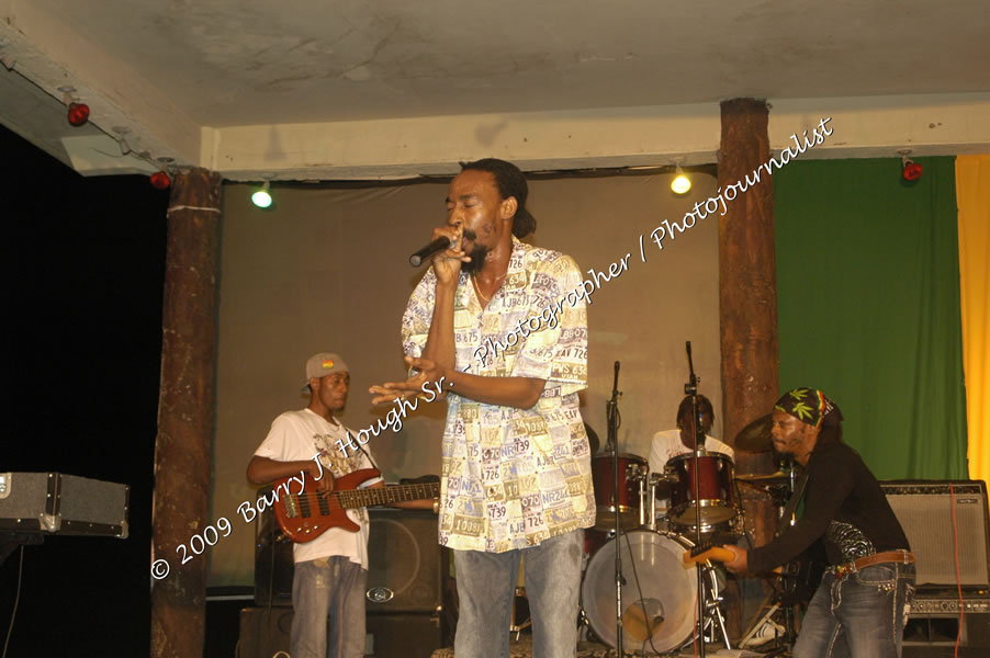  Sanchez - Live in Concert - at the One Love Reggae Concert Series 09/10 @ Negril Escape Resort & Spa - Also Featuring: Timmi Burrell and Justice Merchant- Backing Band Roots Warrior - DJ Gemini - MC Oliver Cargill, Negril Escape Resort & Spa, One Love Drive, West End, Negril, Westmoreland, Jamaica W.I. - Tuesday, November 24, 2009 - Photographs by Net2Market.com - Barry J. Hough Sr, Photographer / Photojournalist - Photos taken with a Nikon D70, D100, or D300 - Negril Travel Guide, Negril Jamaica WI - http://www.negriltravelguide.com - info@negriltravelguide.com...!