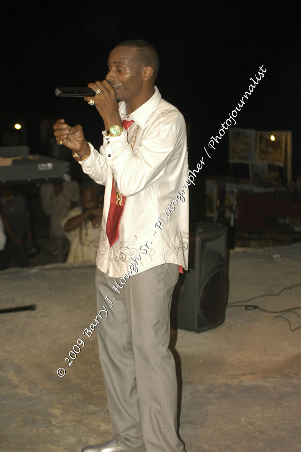  Sanchez - Live in Concert - at the One Love Reggae Concert Series 09/10 @ Negril Escape Resort & Spa - Also Featuring: Timmi Burrell and Justice Merchant- Backing Band Roots Warrior - DJ Gemini - MC Oliver Cargill, Negril Escape Resort & Spa, One Love Drive, West End, Negril, Westmoreland, Jamaica W.I. - Tuesday, November 24, 2009 - Photographs by Net2Market.com - Barry J. Hough Sr, Photographer / Photojournalist - Photos taken with a Nikon D70, D100, or D300 - Negril Travel Guide, Negril Jamaica WI - http://www.negriltravelguide.com - info@negriltravelguide.com...!