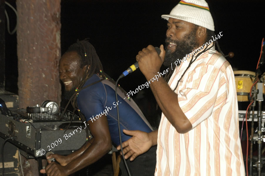  Tarrus Riley - Live in Concert - at the One Love Reggae Concert Series 09/10 @ Negril Escape Resort & Spa - Also Featuring: Mistic Bowie, Monday Justice, Cash, Dean Frazier - DJ Gemini - MC Oliver Cargill, Negril Escape Resort & Spa, One Love Drive, West End, Negril, Westmoreland, Jamaica W.I. - Tuesday, November 17, 2009 - Photographs by Net2Market.com - Barry J. Hough Sr, Photographer / Photojournalist - Photos taken with a Nikon D70, D100, or D300 - Negril Travel Guide, Negril Jamaica WI - http://www.negriltravelguide.com - info@negriltravelguide.com...!