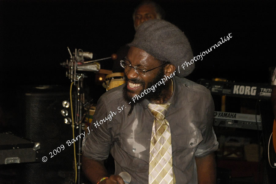  Tarrus Riley - Live in Concert - at the One Love Reggae Concert Series 09/10 @ Negril Escape Resort & Spa - Also Featuring: Mistic Bowie, Monday Justice, Cash, Dean Frazier - DJ Gemini - MC Oliver Cargill, Negril Escape Resort & Spa, One Love Drive, West End, Negril, Westmoreland, Jamaica W.I. - Tuesday, November 17, 2009 - Photographs by Net2Market.com - Barry J. Hough Sr, Photographer / Photojournalist - Photos taken with a Nikon D70, D100, or D300 - Negril Travel Guide, Negril Jamaica WI - http://www.negriltravelguide.com - info@negriltravelguide.com...!