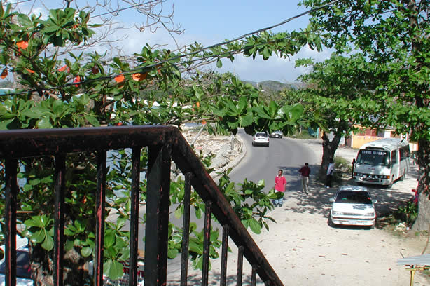 Negril's 
                                            Vendor's Plaza Photos - Negril Travel Guide, Negril Jamaica WI - http://www.negriltravelguide.com - info@negriltravelguide.com...!